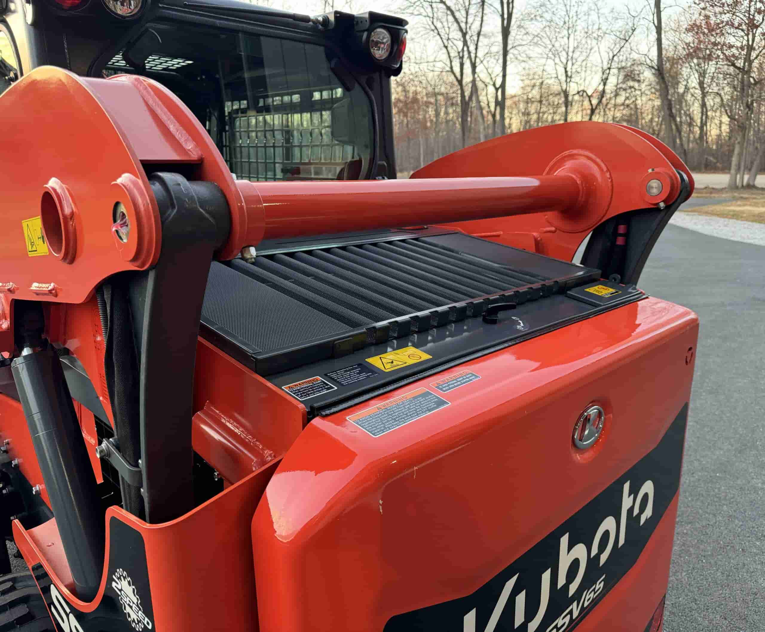 2022 KUBOTA SSV65 HIGH FLOW
